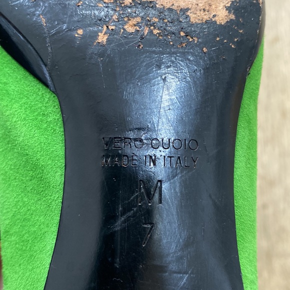 Marc Jacobs Suede Heels - Picture 4 of 7